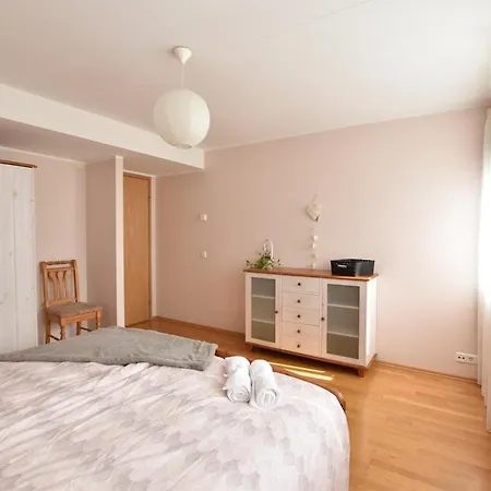 Lovely & Spacious With Sauna Apartamento Talin